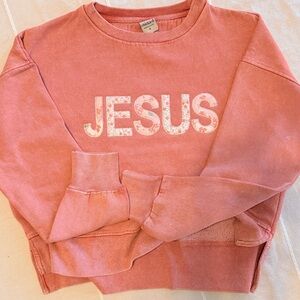 NWT Cropped Chicka d crewneck coral with pink floral embroidered patchwork